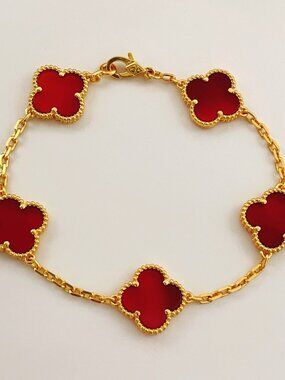 Authentic VCA 18K Yellow Gold Red Carnelian 5 Motif Bracelet